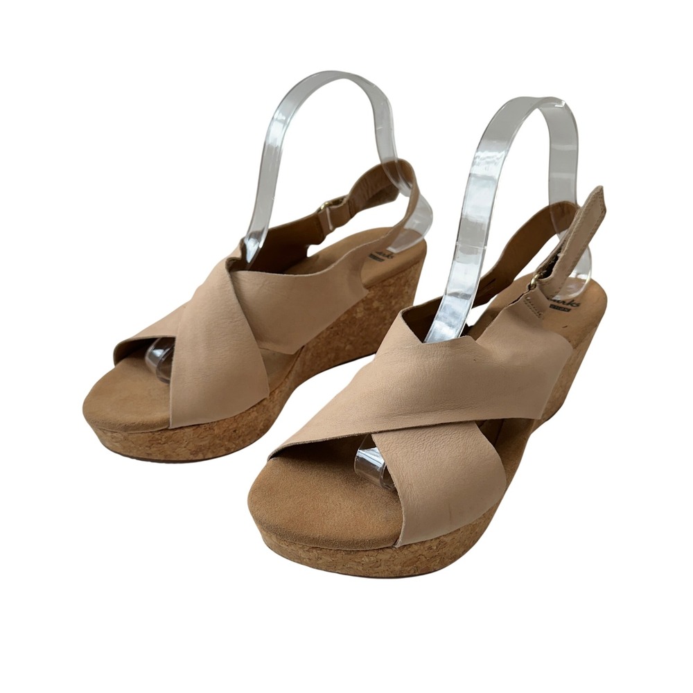 Clarks Wedge Sandals Criss Cross Straps‎ Cushioned Beige Women's Size 9W